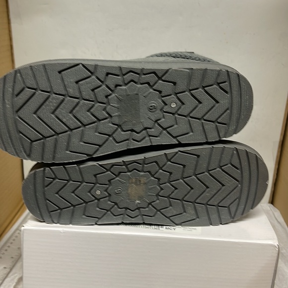 BNIB Olivia Miller woman's Winter boot size - Picture 7 of 8